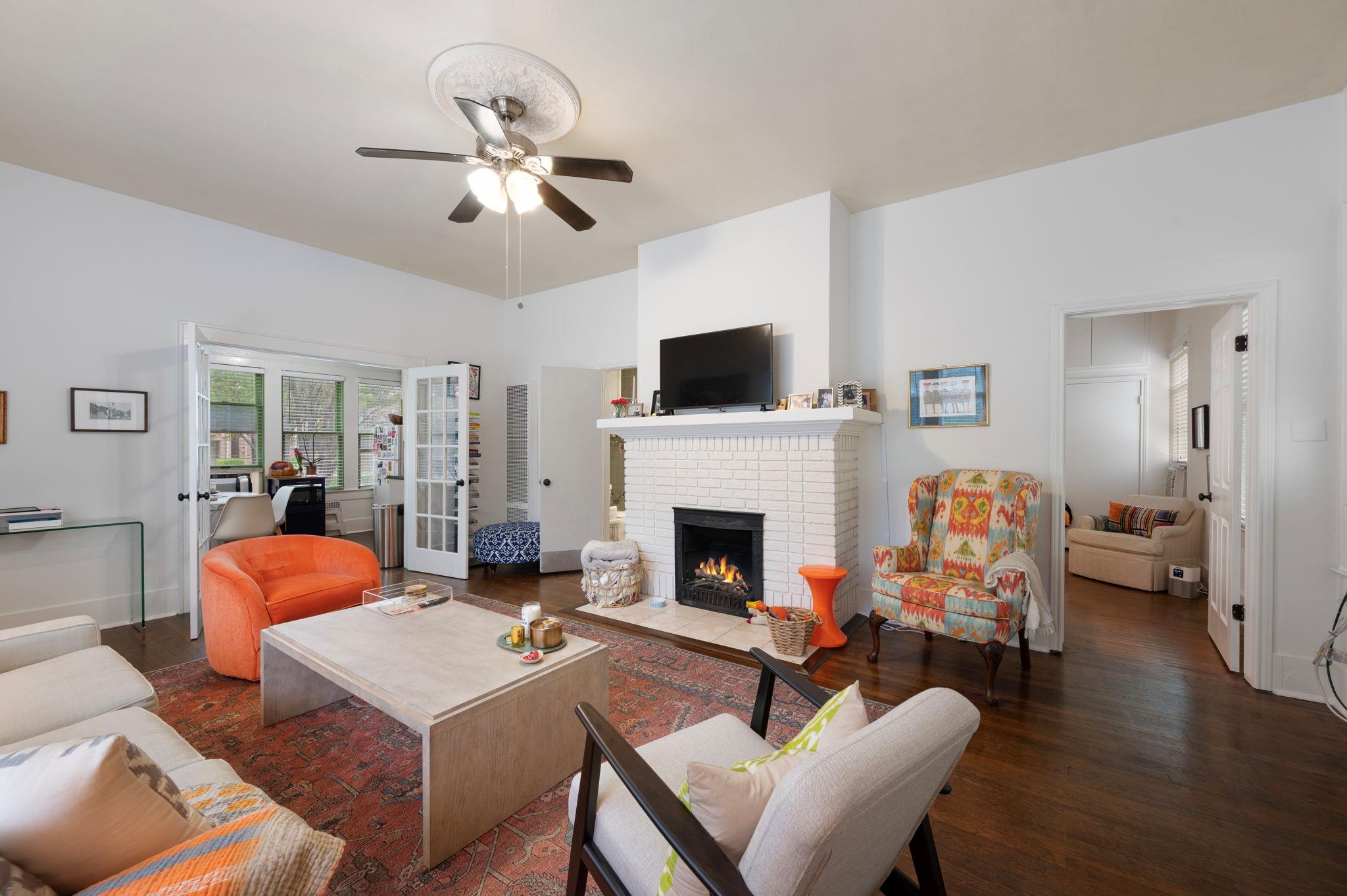 1520 Enfield Rd Property Photo 6