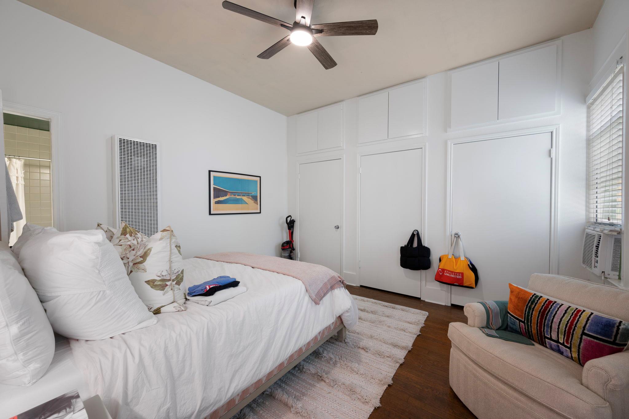 1520 Enfield Rd Property Photo 12