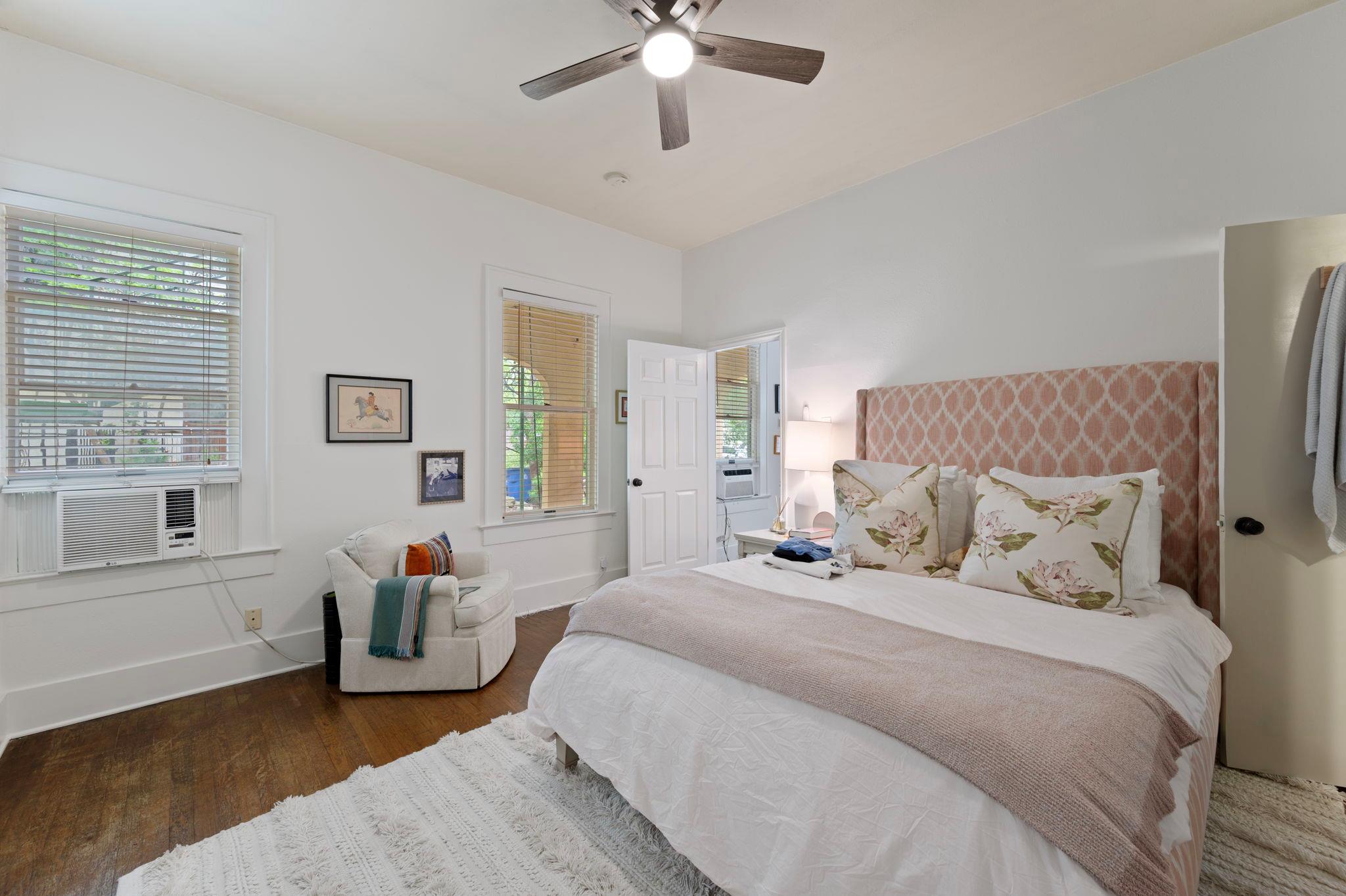 1520 Enfield Rd Property Photo 14