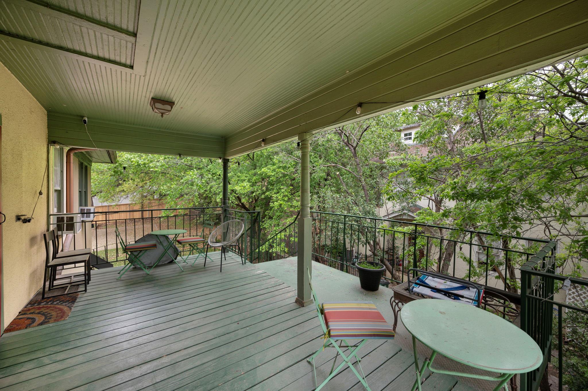 1520 Enfield Rd Property Photo 20