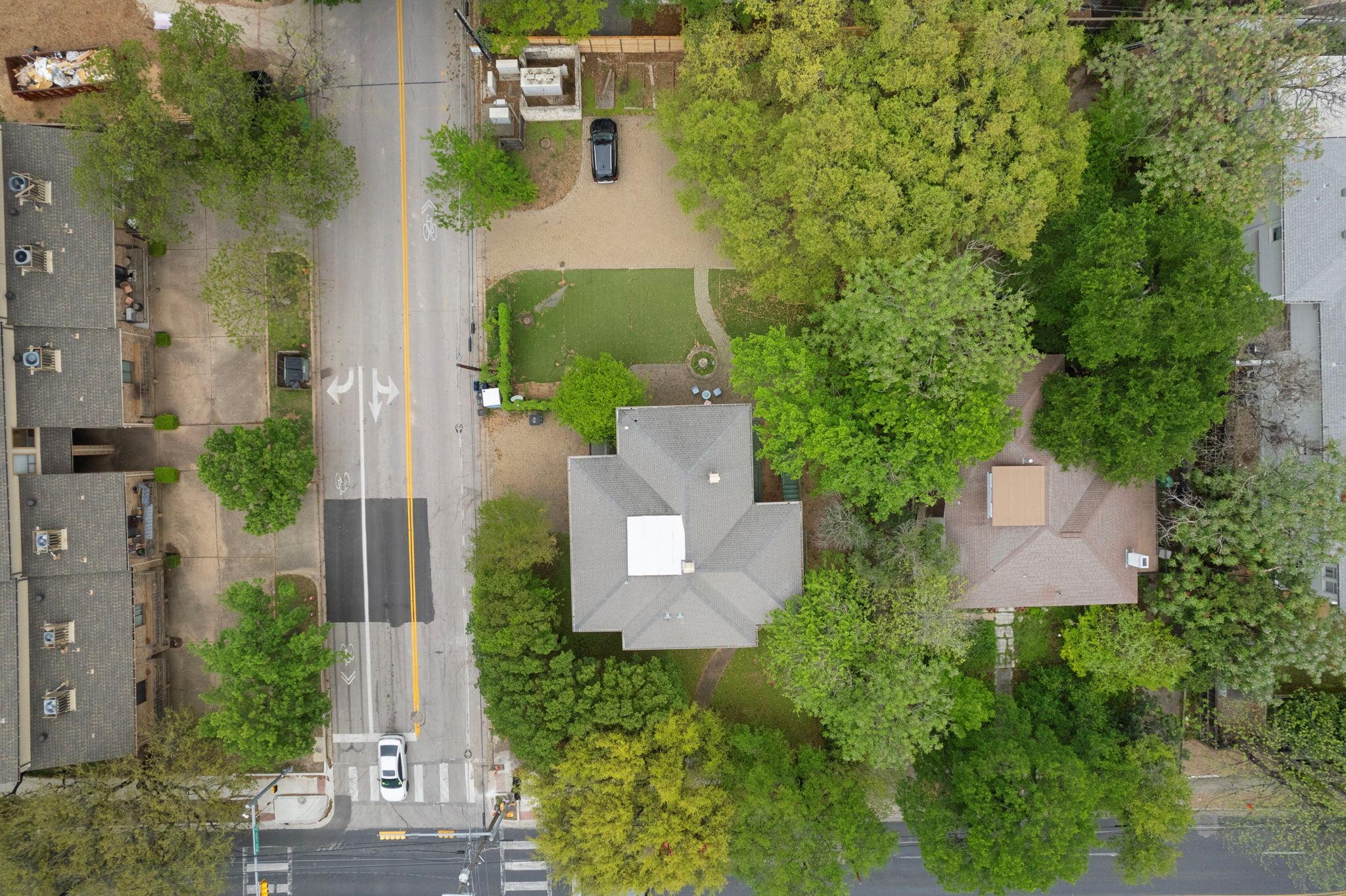 1520 Enfield Rd Property Photo 26