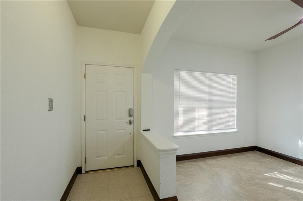 11810 Navasota St Property Photo 3