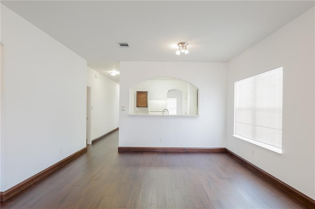 11810 Navasota St Property Photo 9