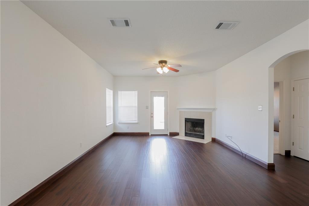 11810 Navasota St Property Photo 10