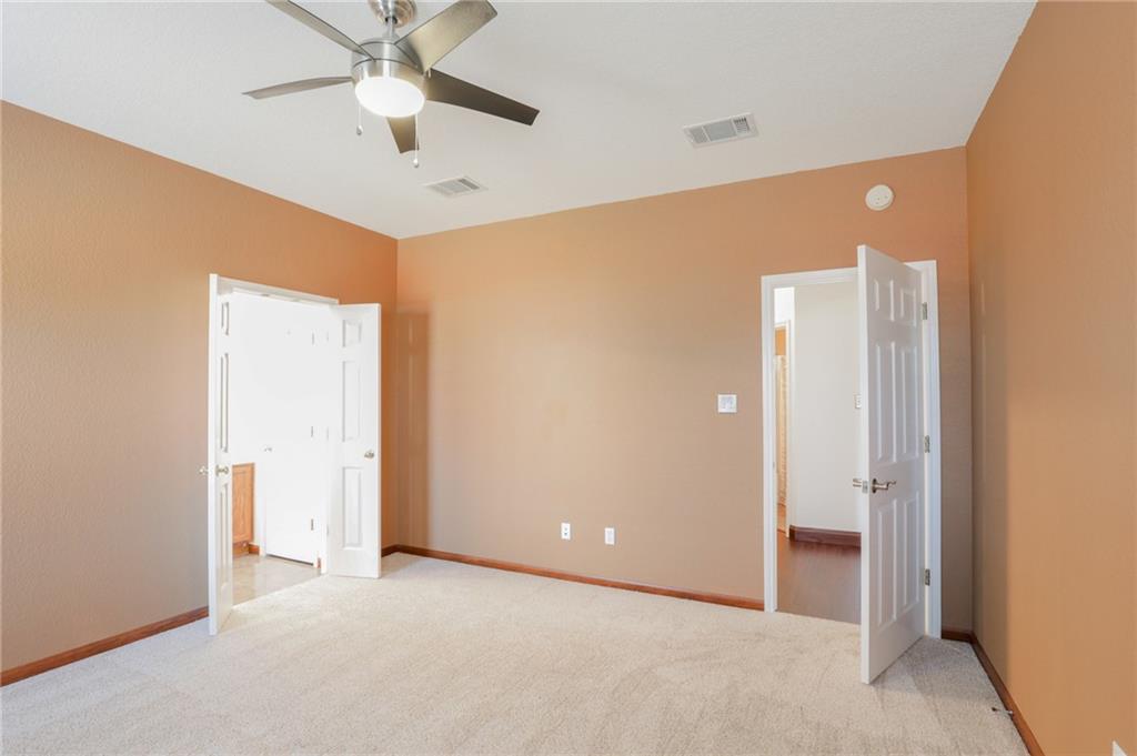11810 Navasota St Property Photo 12