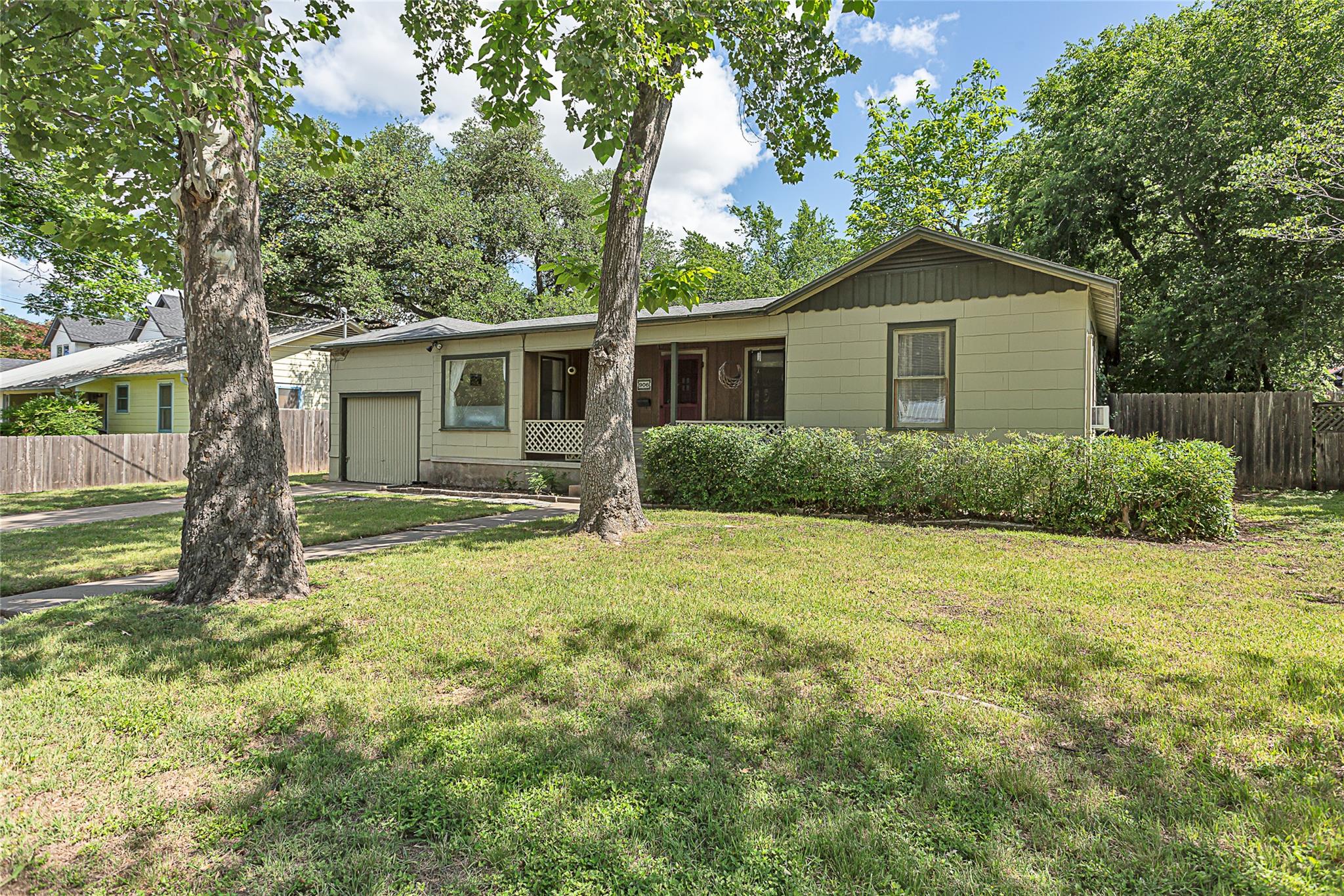 906 Ruth Ave Property Photo