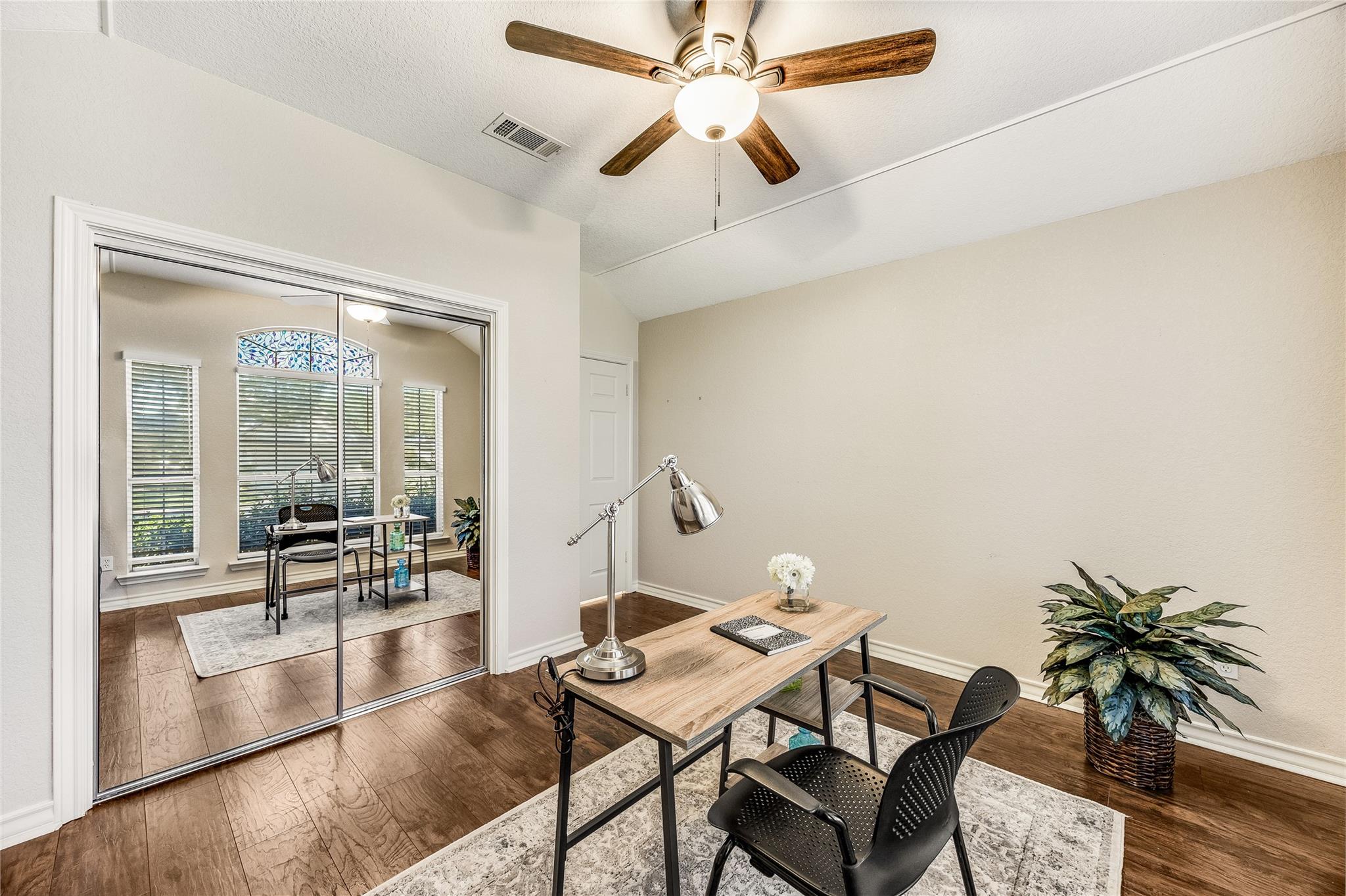 209 Village Dr Property Photo 26