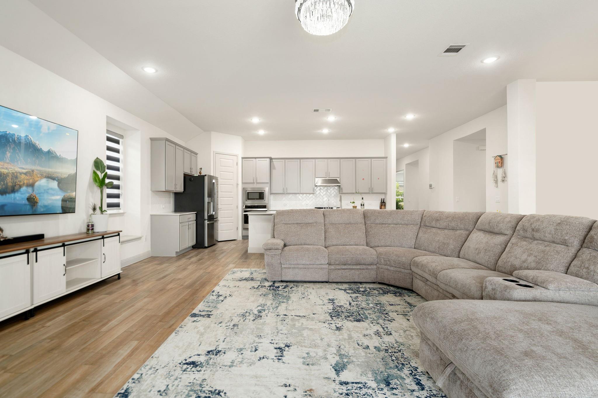 1633 Weavers Bnd Property Photo 2