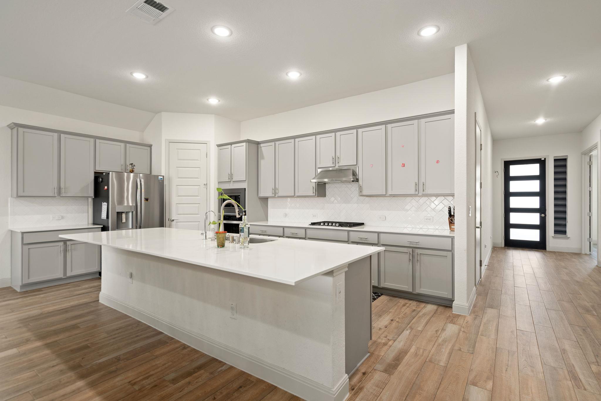 1633 Weavers Bnd Property Photo 5
