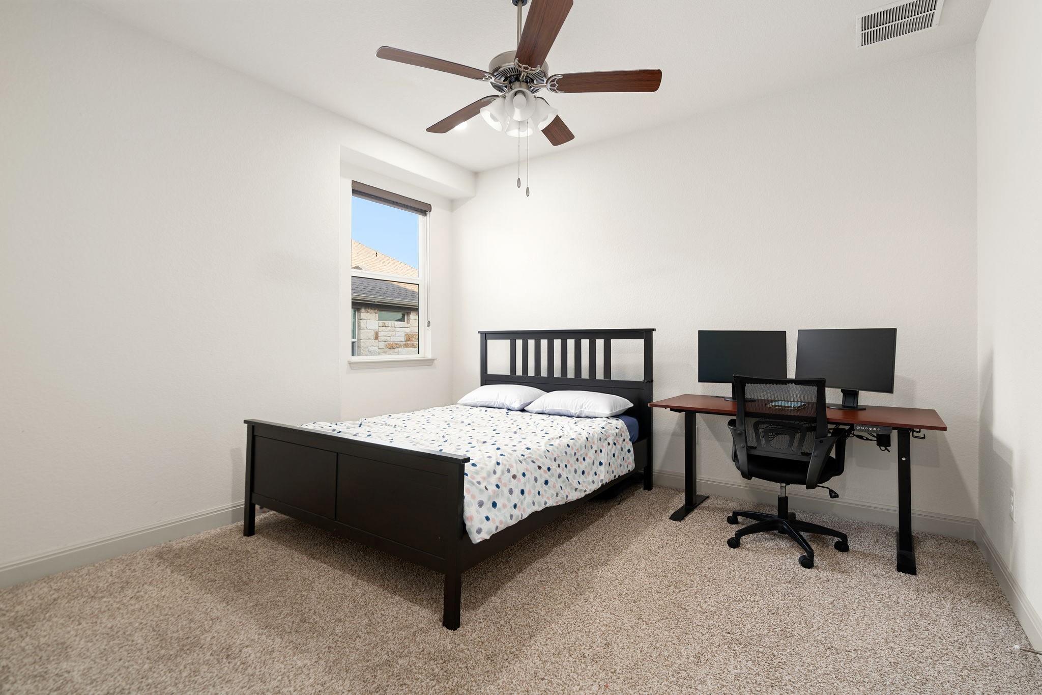 1633 Weavers Bnd Property Photo 17