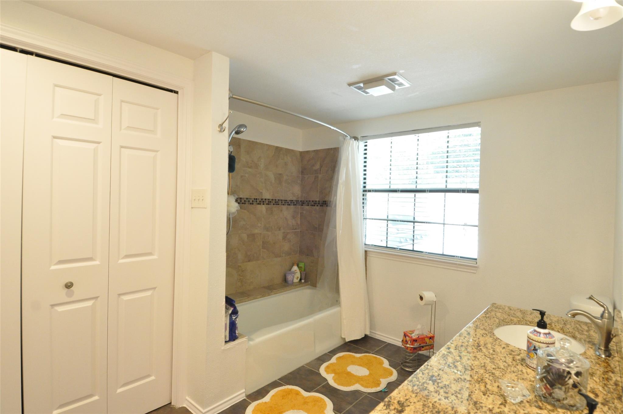 9902 Talleyran Dr Property Photo 14