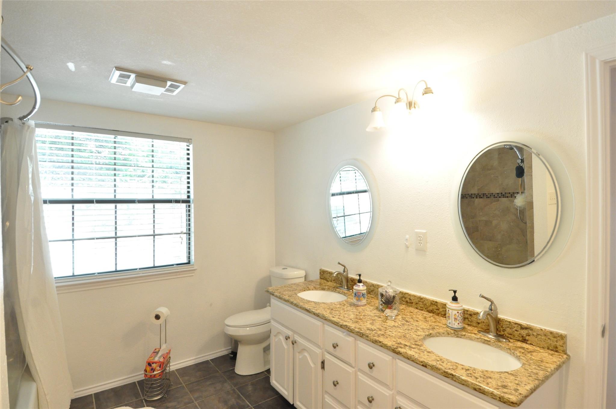 9902 Talleyran Dr Property Photo 15