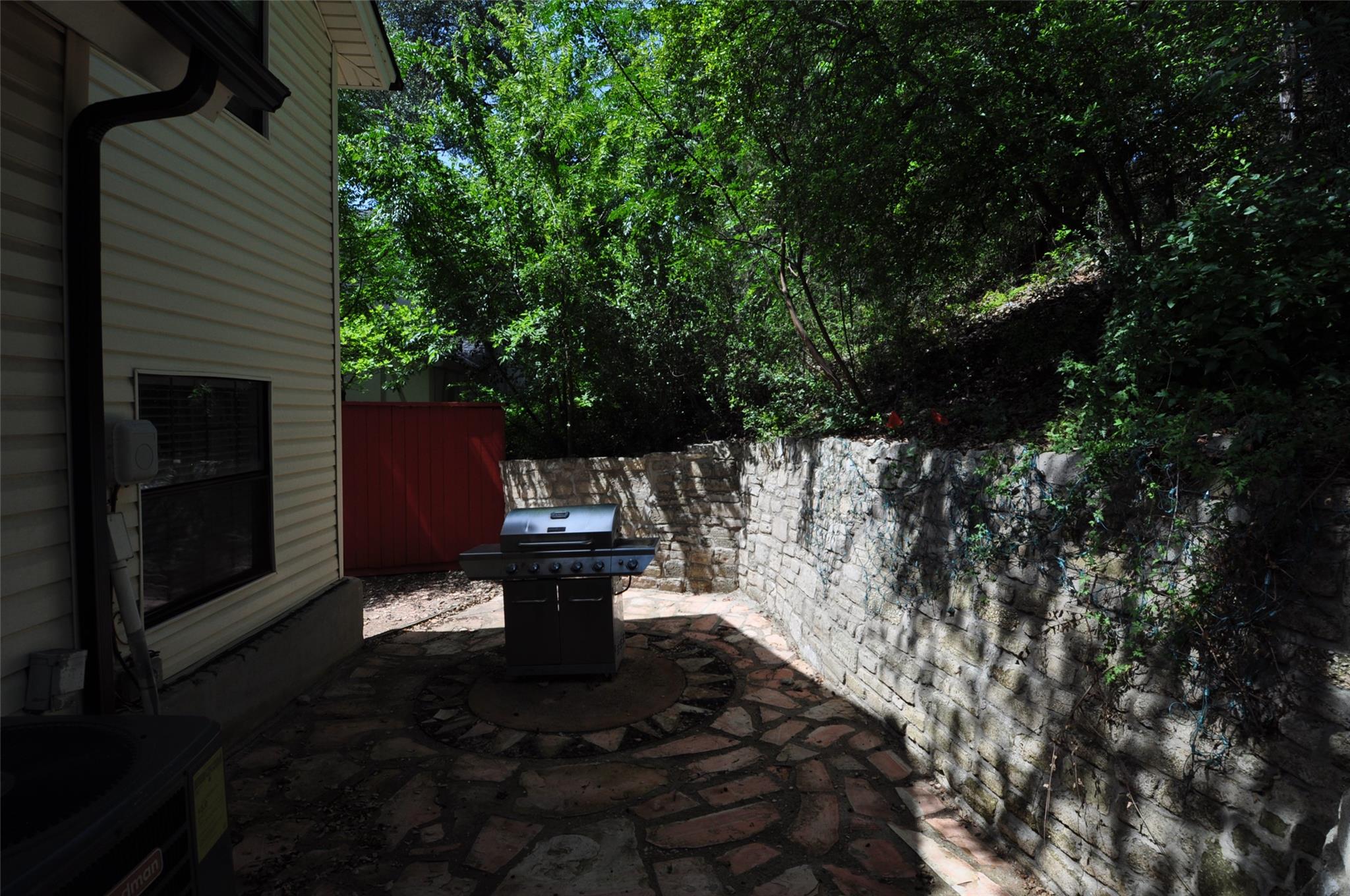 9902 Talleyran Dr Property Photo 22
