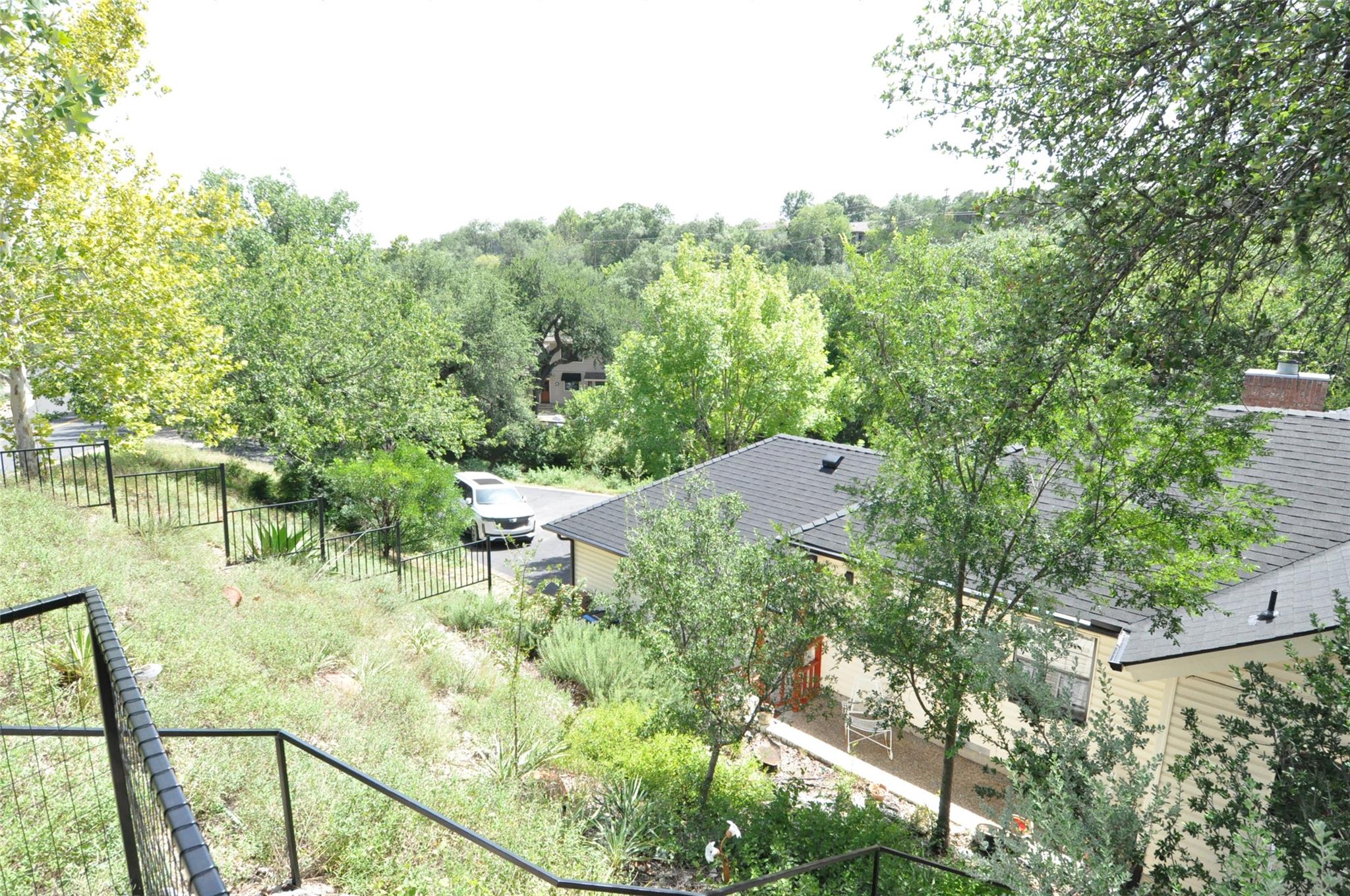 9902 Talleyran Dr Property Photo 28