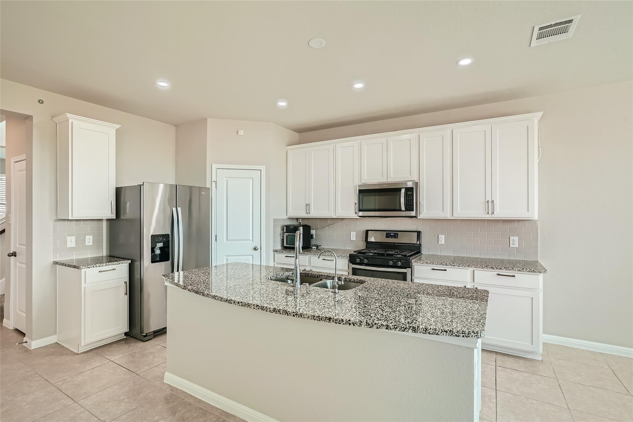 12317 Caldera Way Property Photo 8