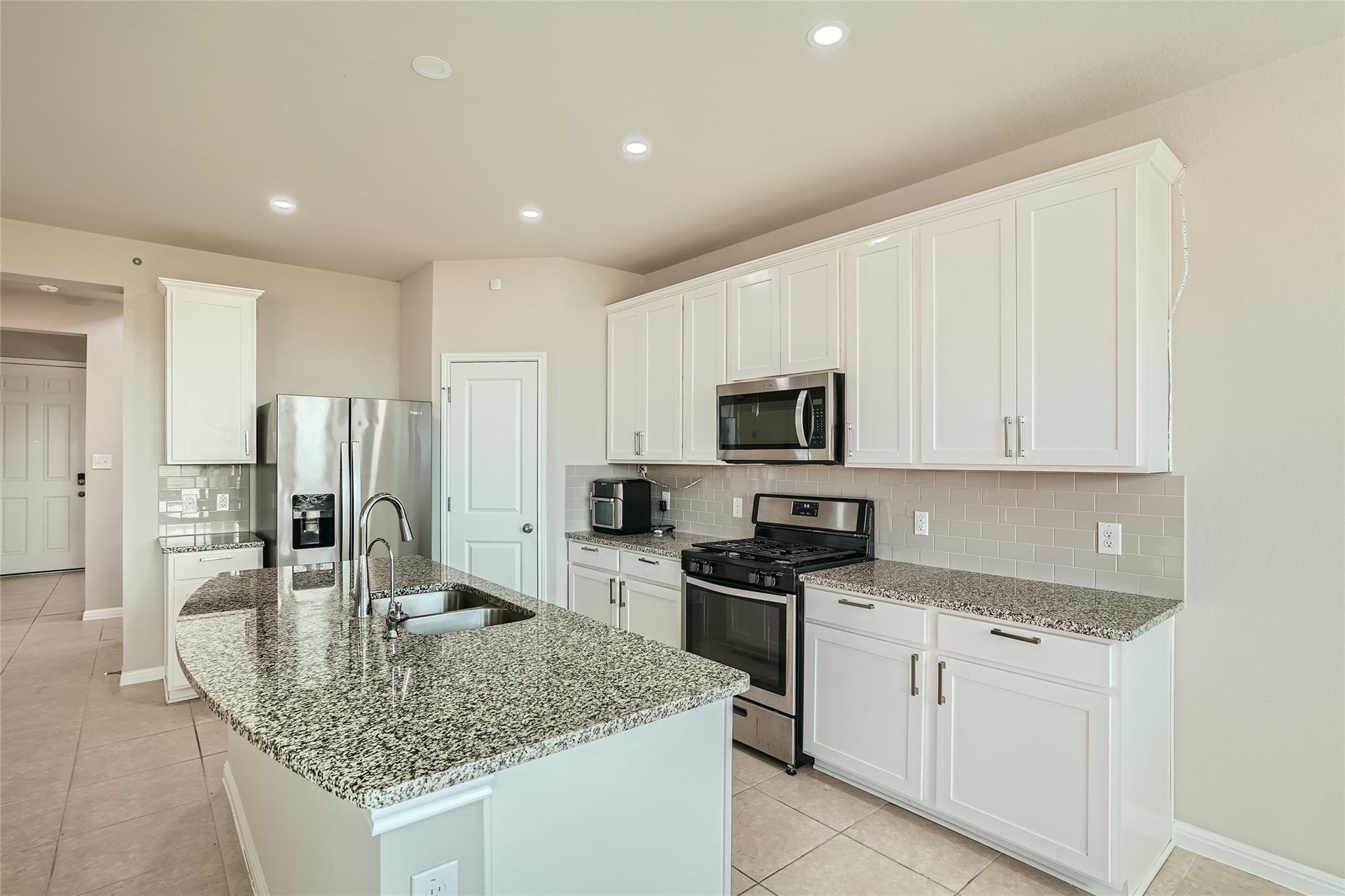 12317 Caldera Way Property Photo 9