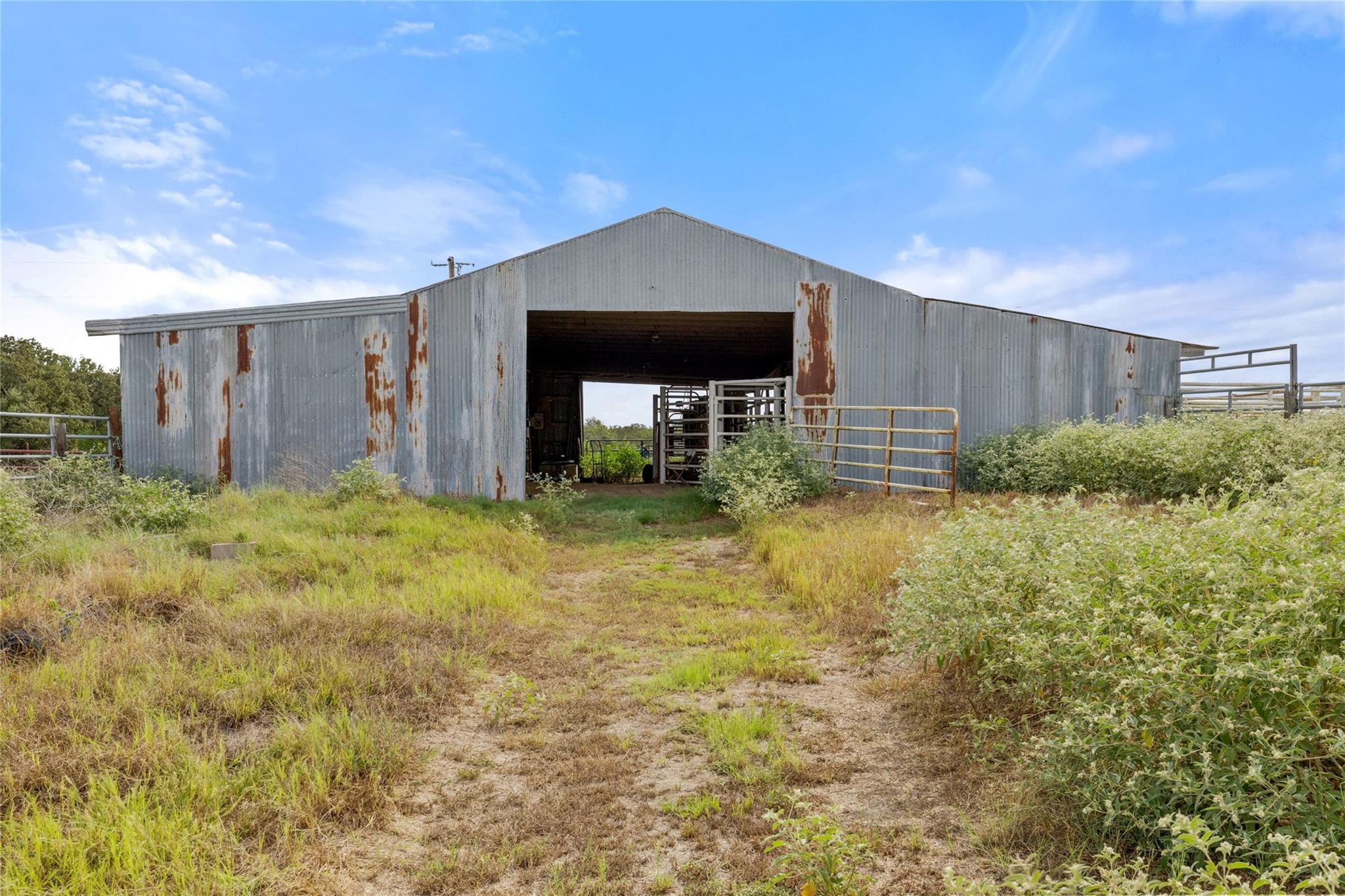 18000 Fm 112 None Property Photo 17