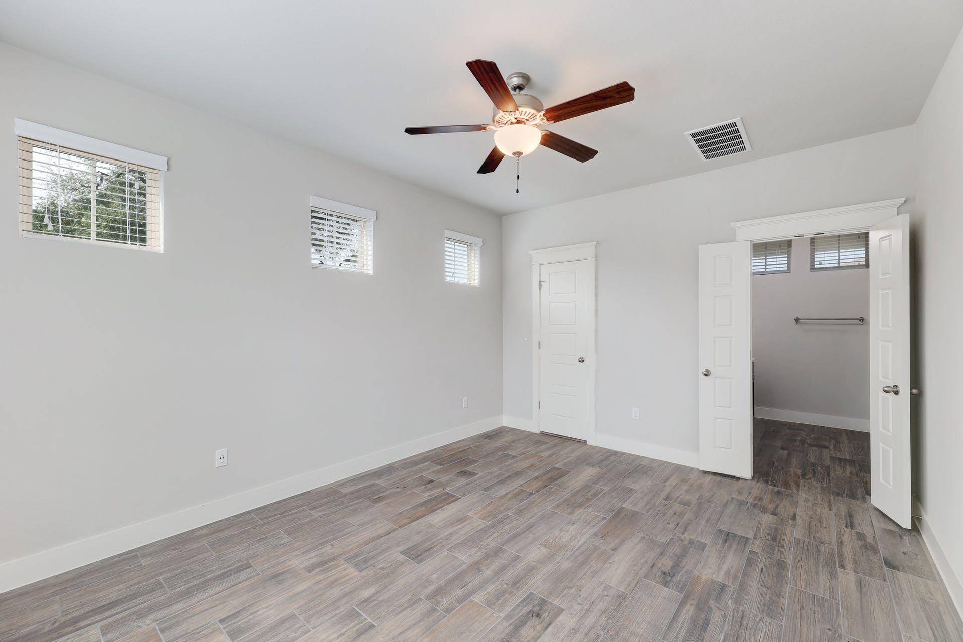 10503 Larue Pass Property Photo 9