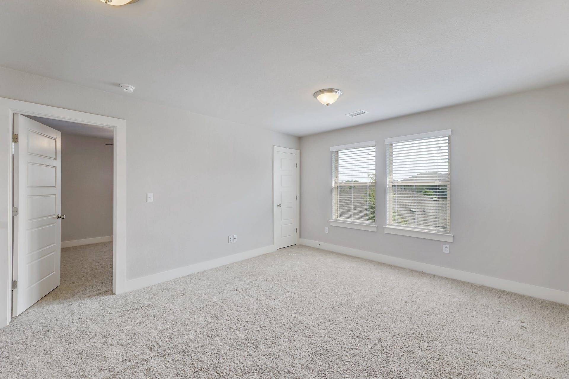 10503 Larue Pass Property Photo 12