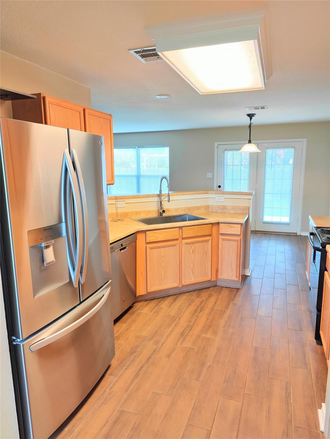 100 Pimlico None Property Photo 4