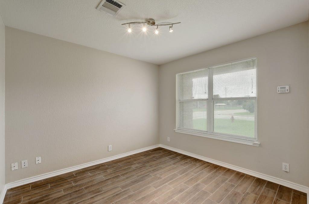100 Pimlico None Property Photo 9