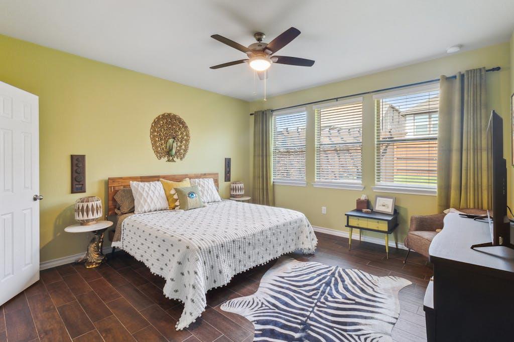 707 Eves Necklace Dr Property Photo 18