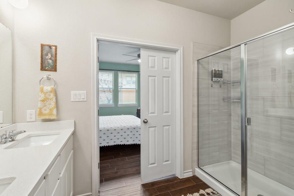 707 Eves Necklace Dr Property Photo 21