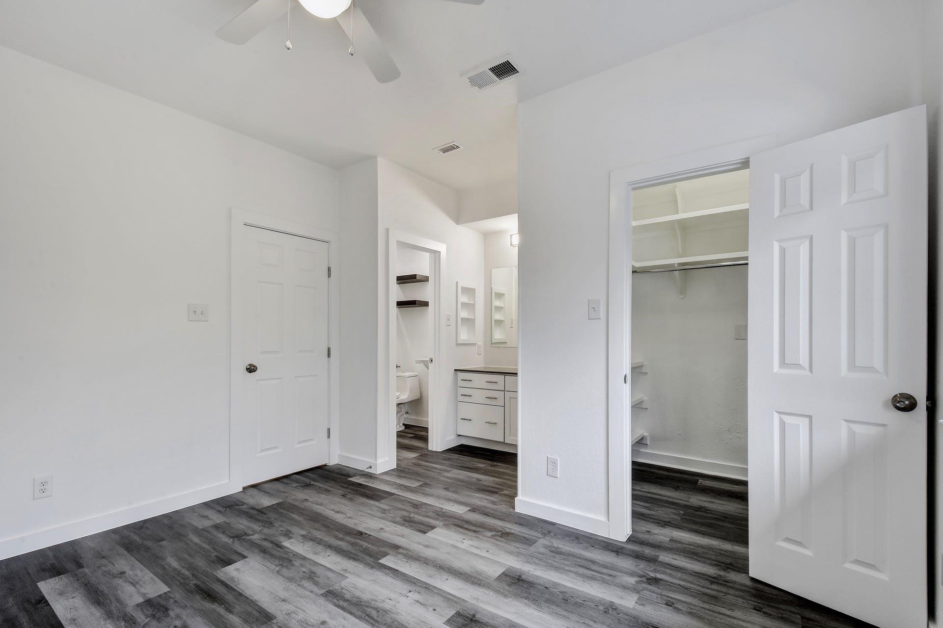 3840 Far West Blvd #215 Property Photo 18