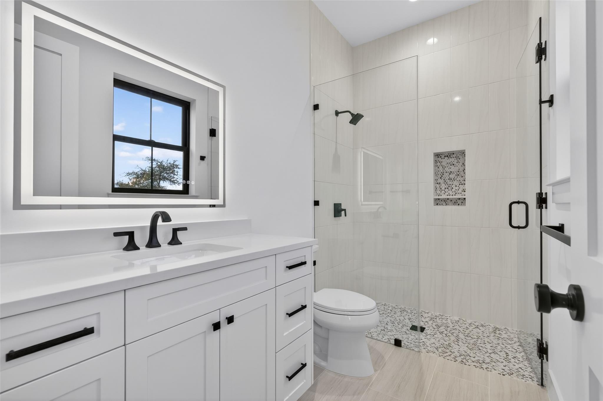 598 Lookout Mountain Rd Property Photo 15