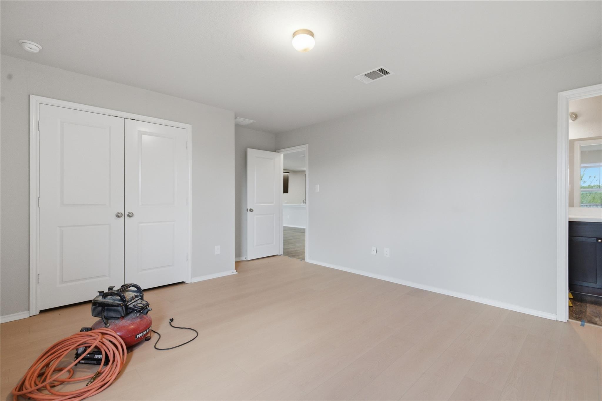 10402 Waverunner None Property Photo 19