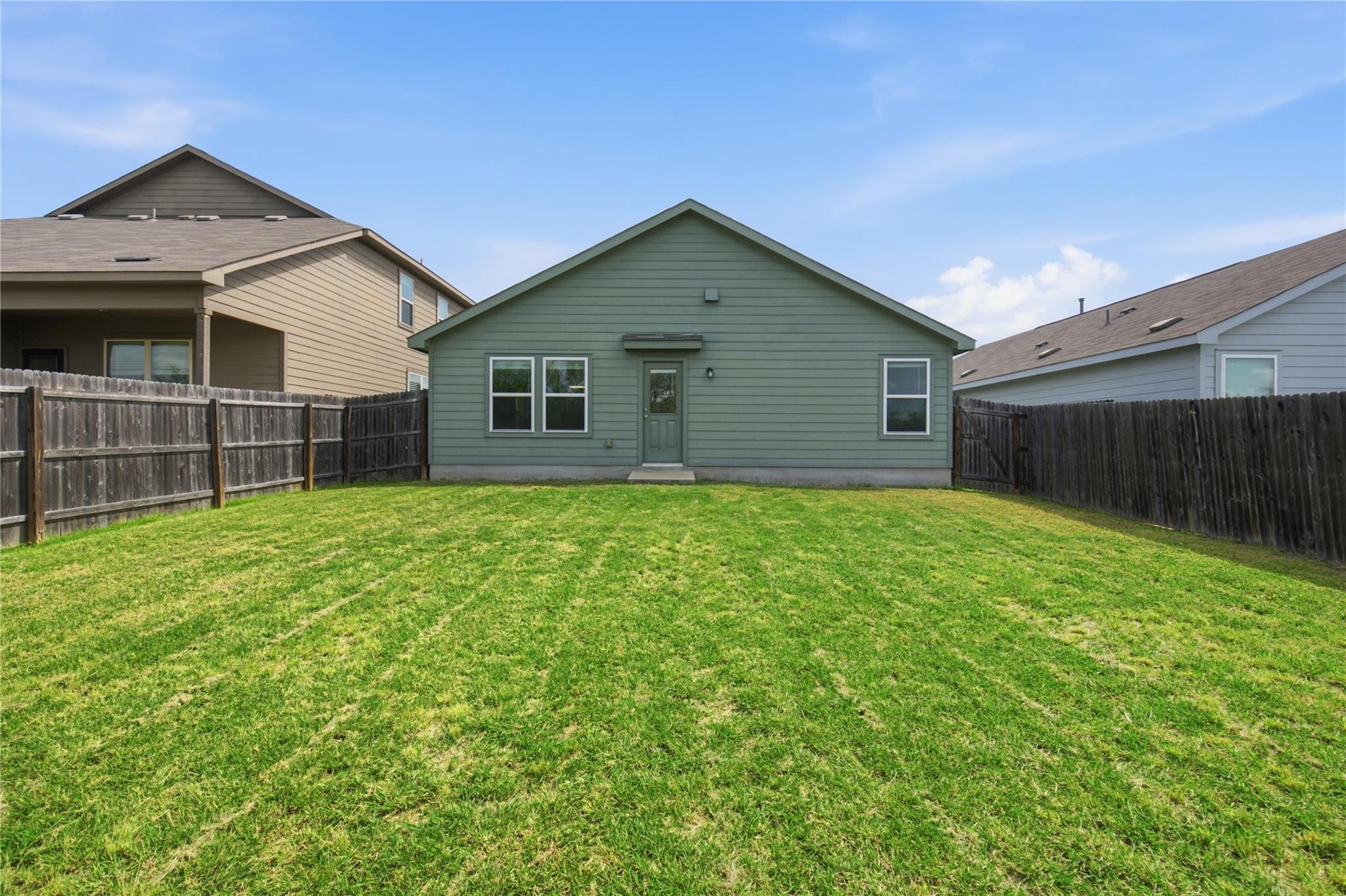 10402 Waverunner None Property Photo 22