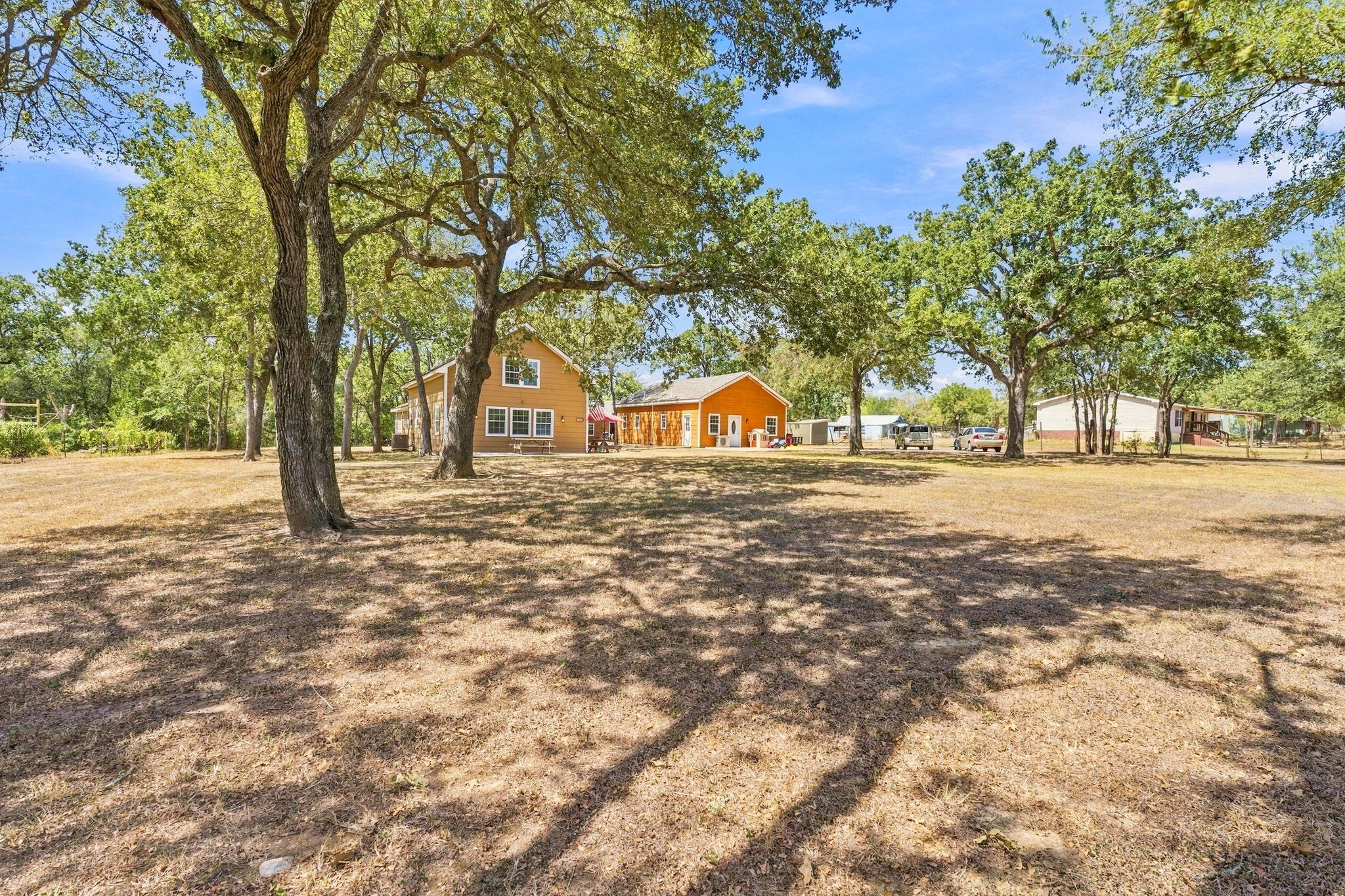 172 Heritage Oaks Dr Property Photo 1