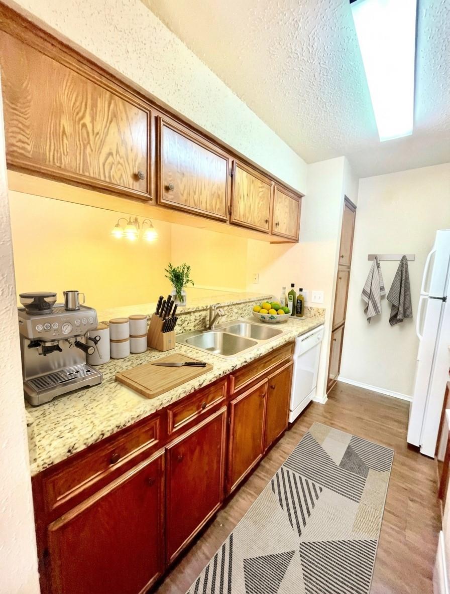 10616 Mellow Mdws #40b Property Photo 5
