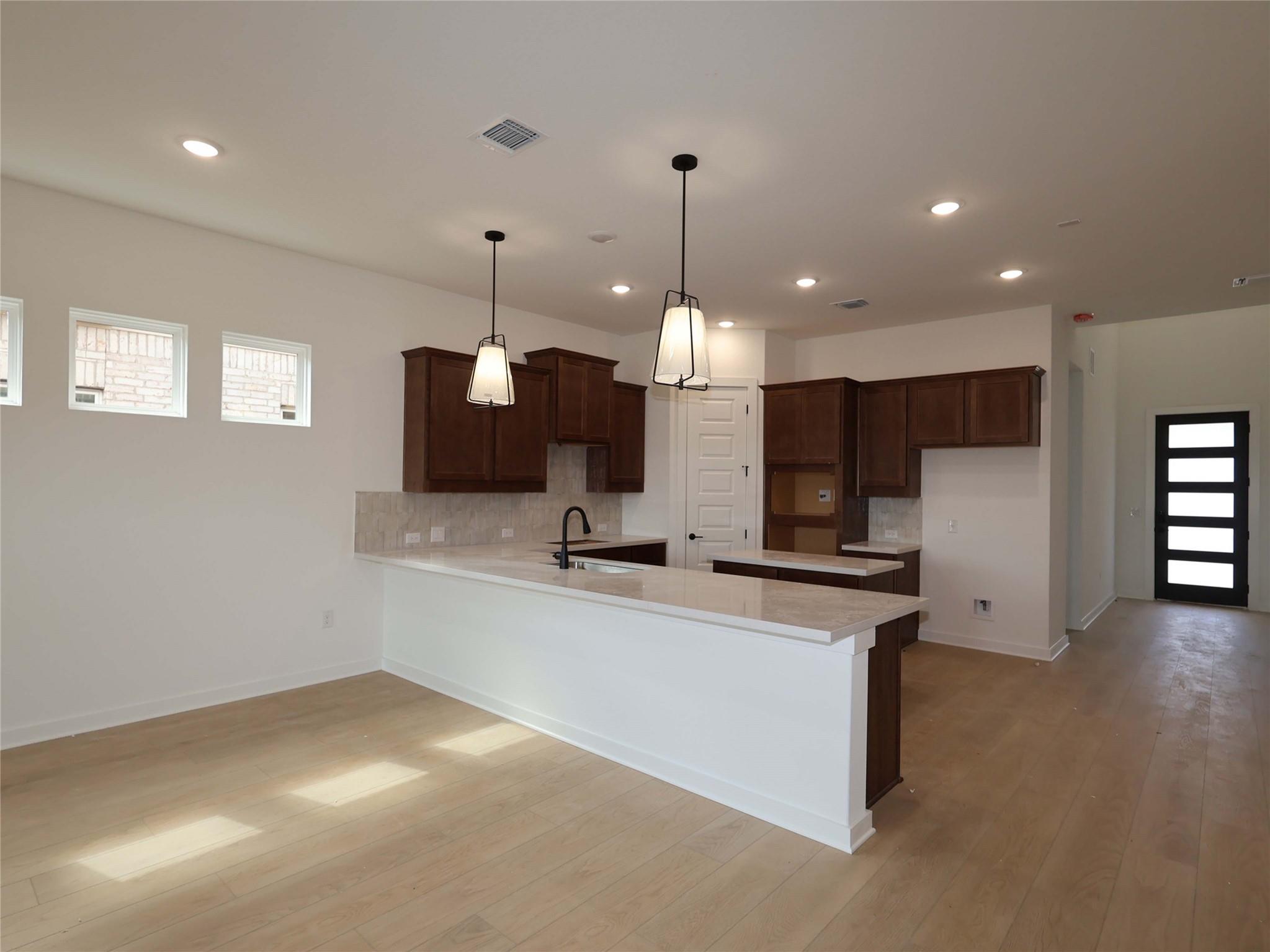 2024 Lolo Ln Property Photo 7