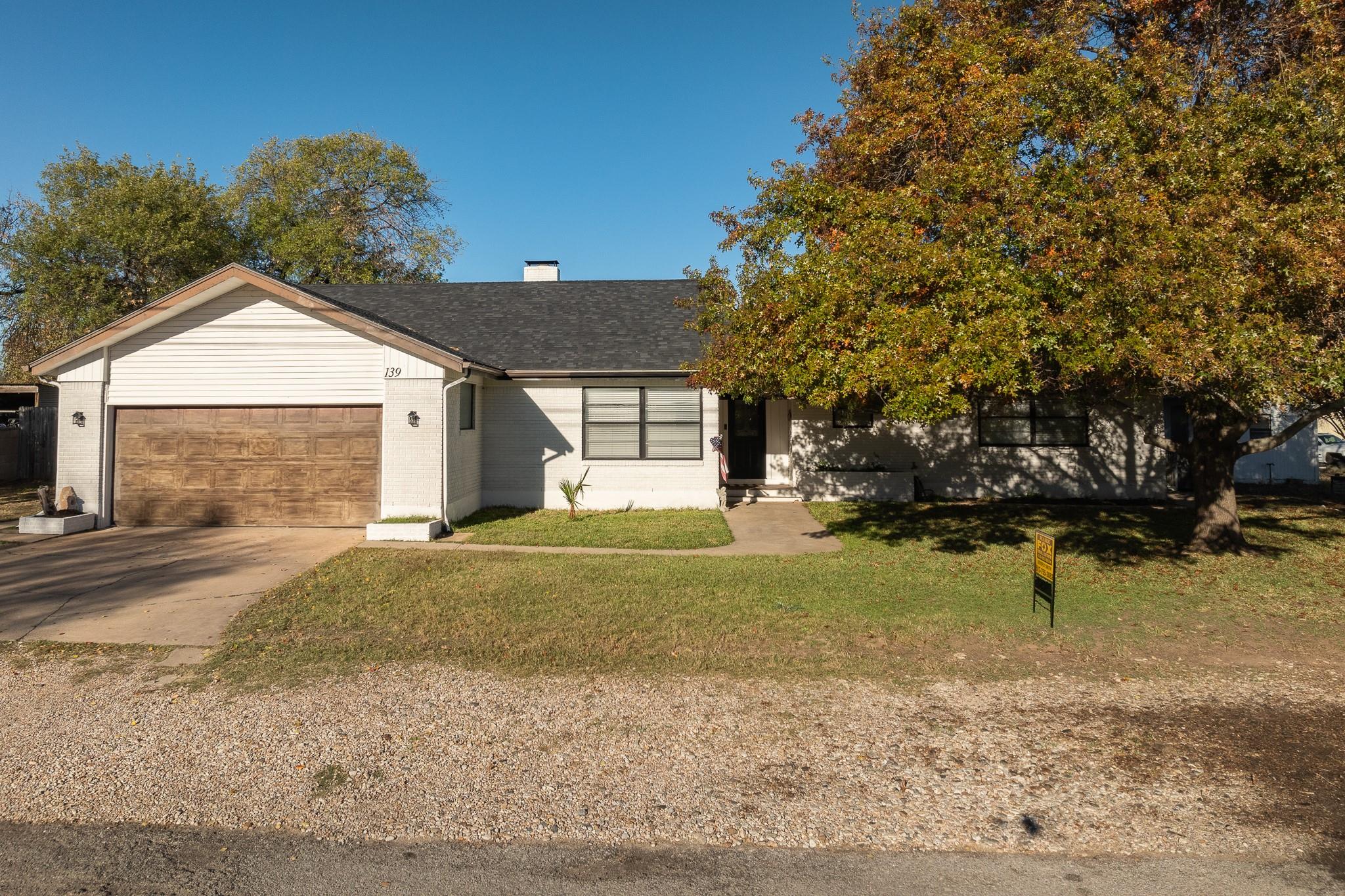 139 E Cottonwood Dr Property Photo 5
