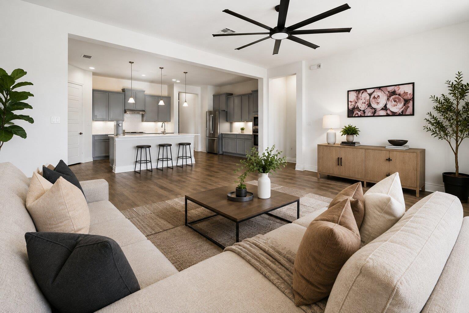 905 Almeria Bnd Property Photo 12
