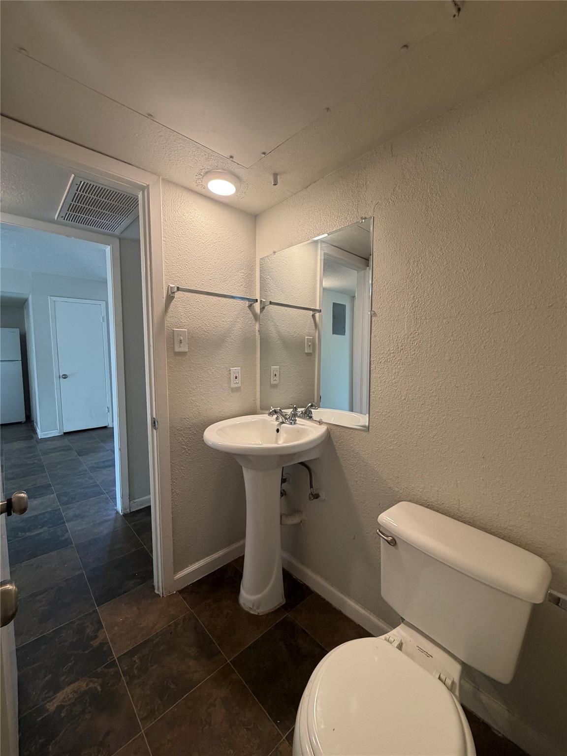 8017 Gessner Dr #222 Property Photo 5
