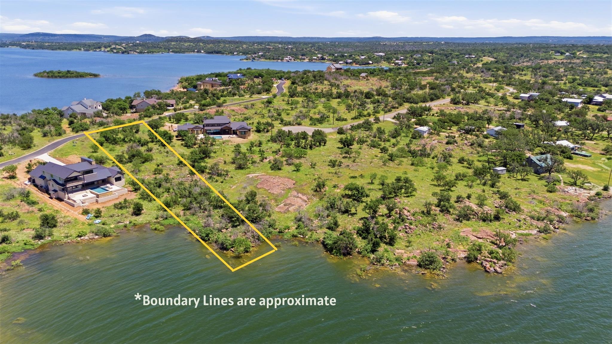 308 Peninsula Dr Property Photo 4