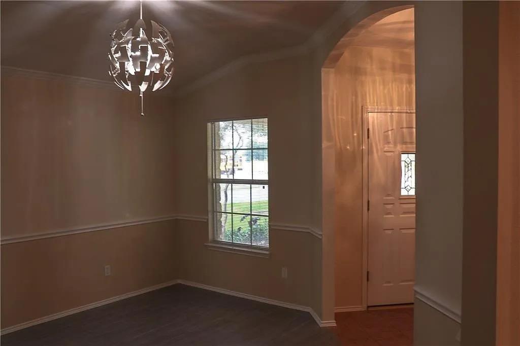 100 S Creek Bend Dr Property Photo 2