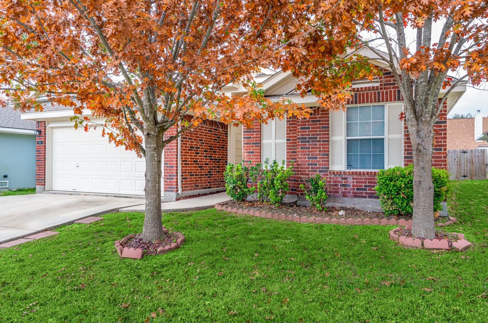 8518 Trumpet Cir Property Photo 29
