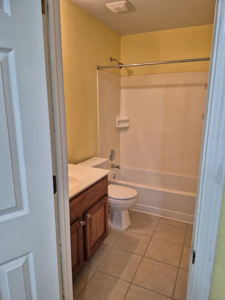 808 Busleigh Castle Way Property Photo 24