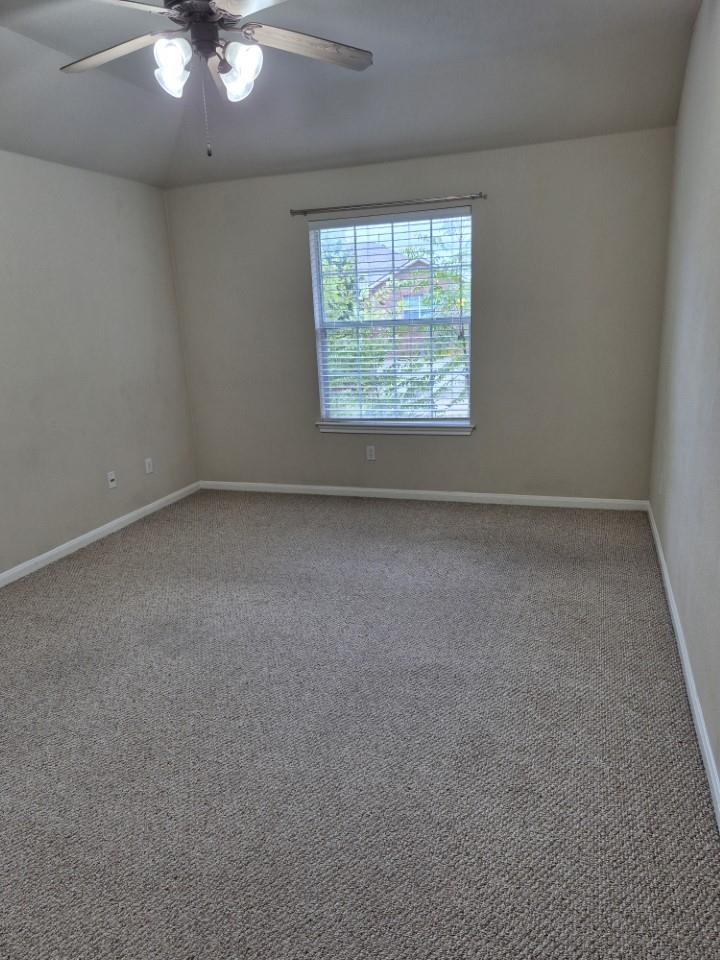 808 Busleigh Castle Way Property Photo 27