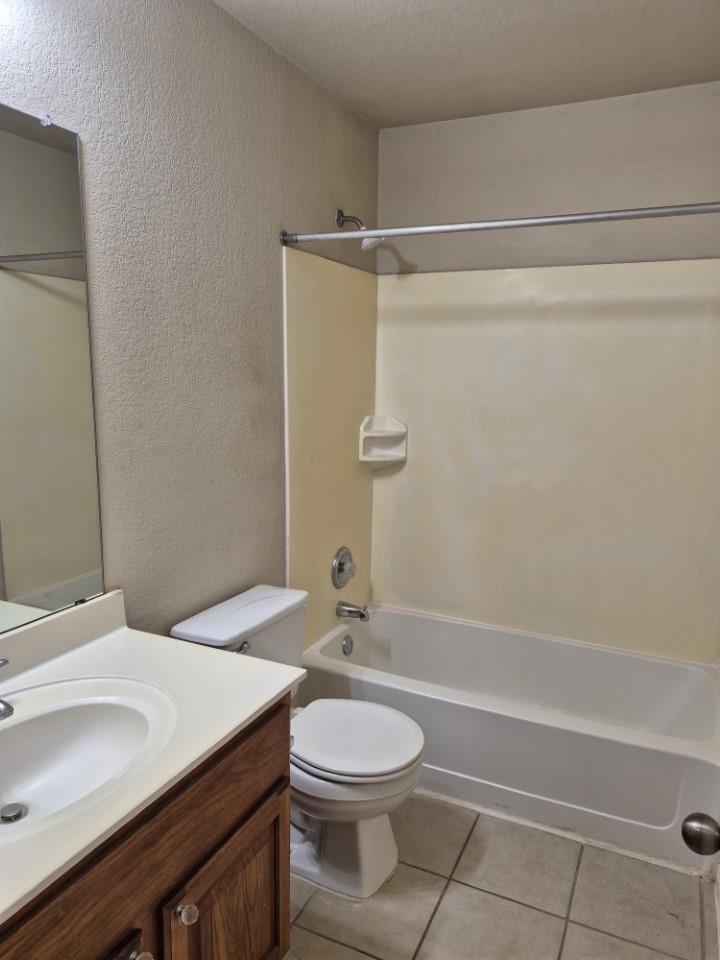 808 Busleigh Castle Way Property Photo 28