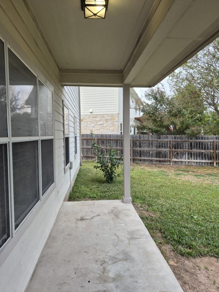 808 Busleigh Castle Way Property Photo 29