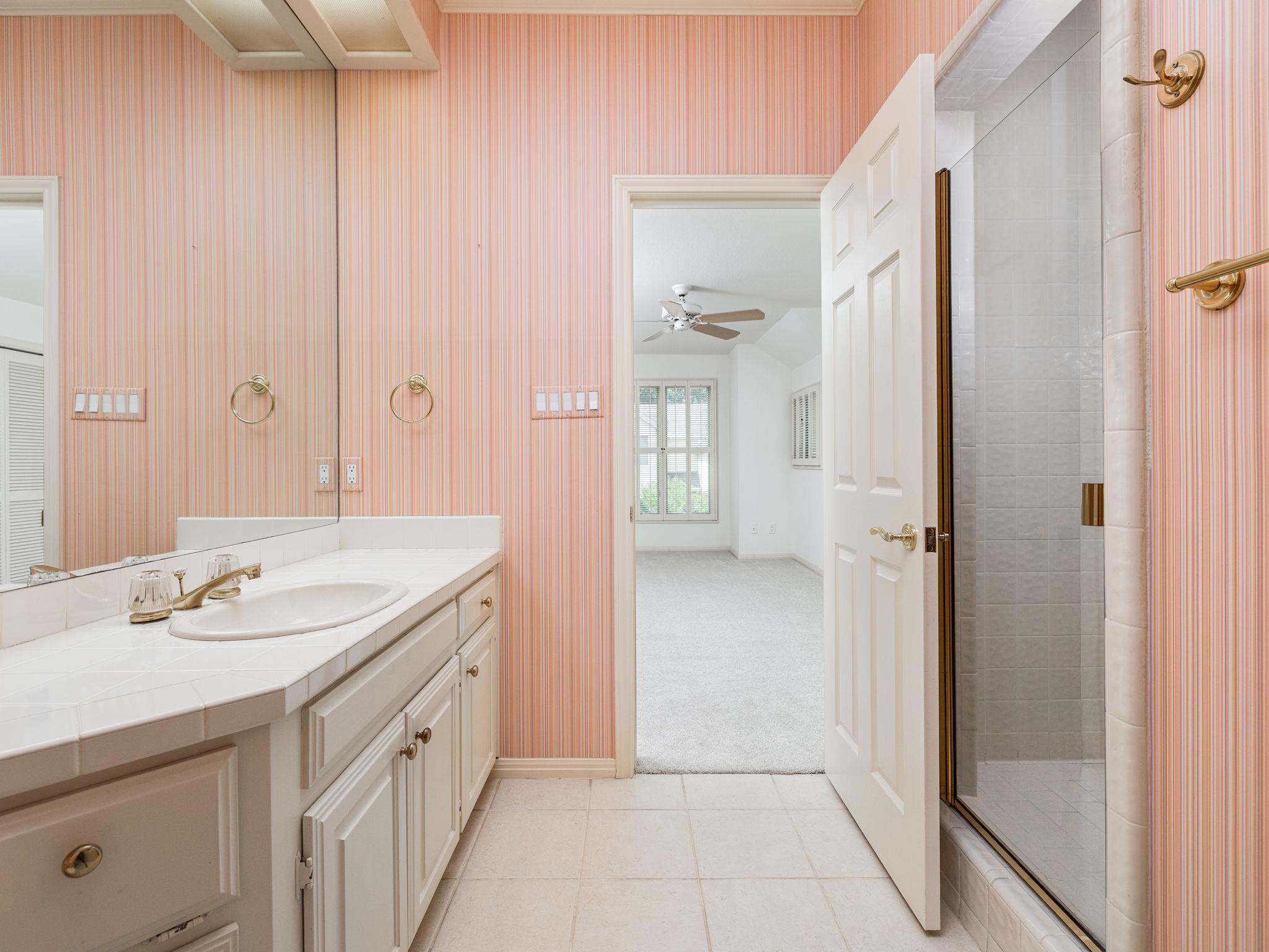 3111 Windsor Rd #e Property Photo 13