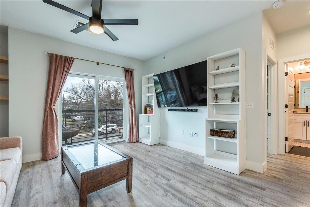 3101 Govalle Ave #220 Property Photo 6