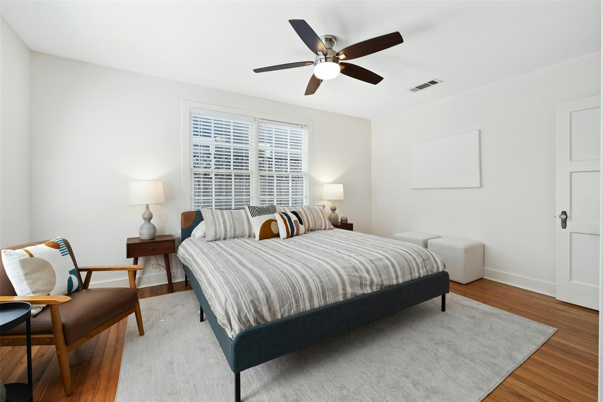 2107 Kenwood Ave Property Photo 14
