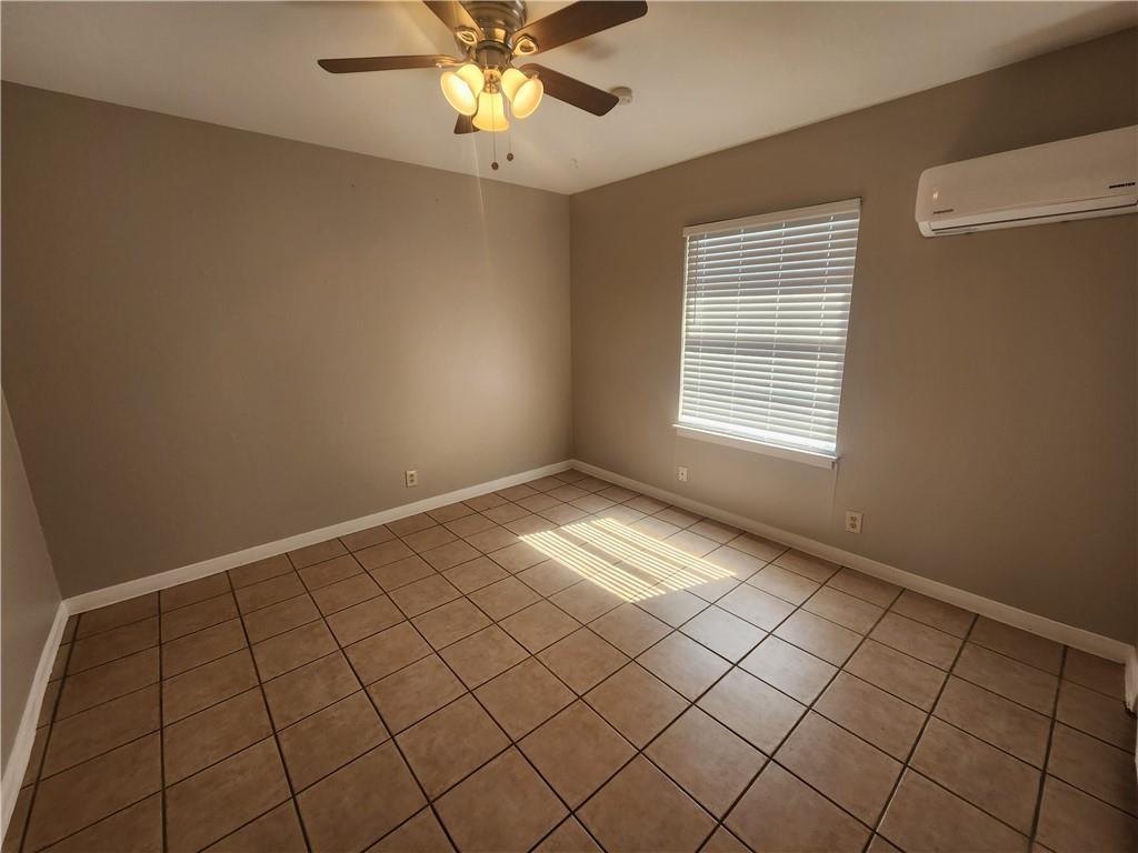 607 Nelray B Blvd #b Property Photo 6