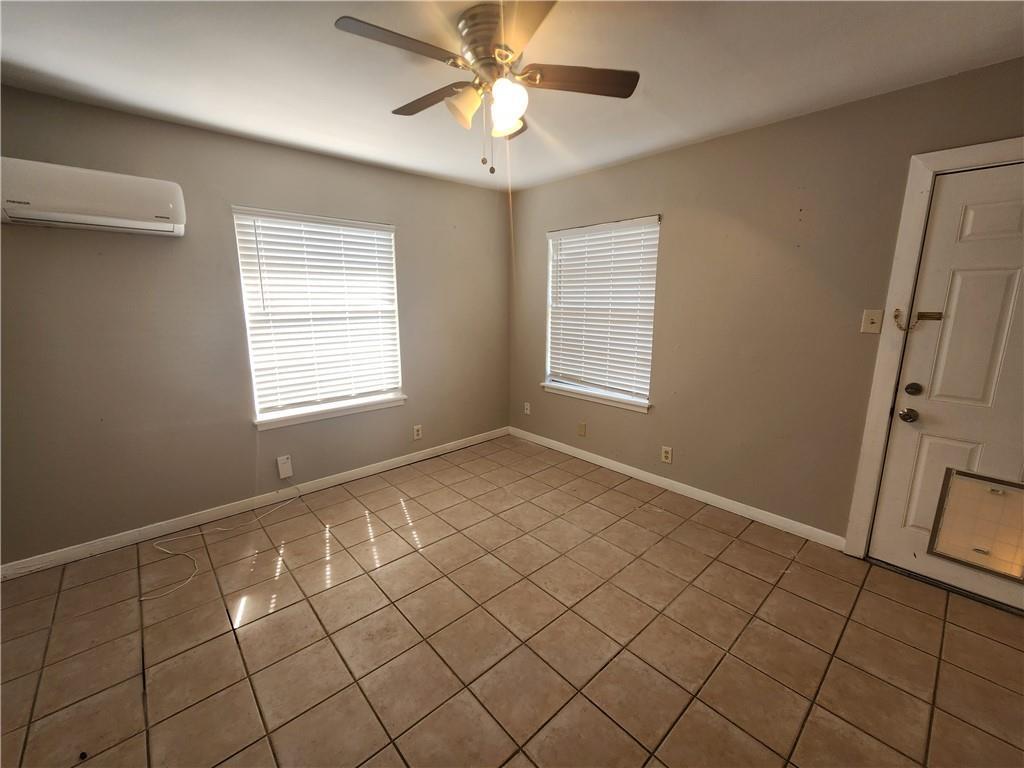 607 Nelray B Blvd #b Property Photo 7