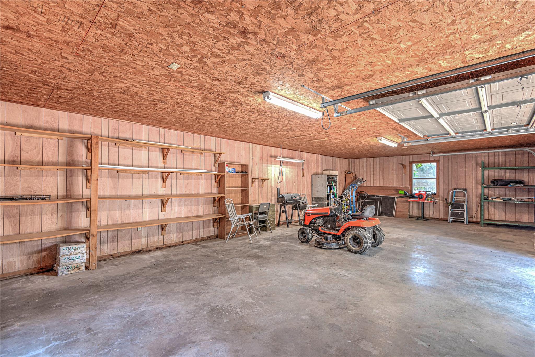 204 N Lamar St Property Photo 30